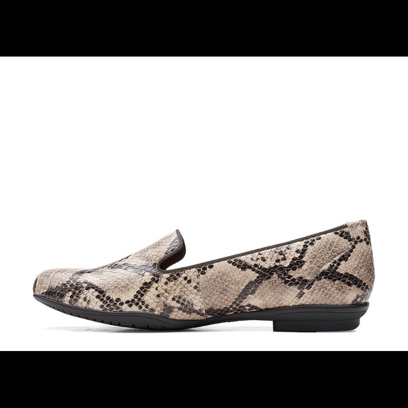 NWT Clarks Sara Poppy Taupe Snake - Picture 3 of 9